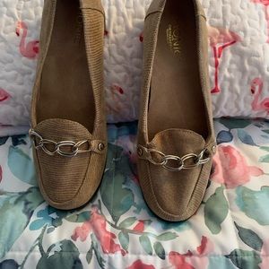 Women’s Vionic Shoes